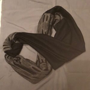 Infinity scarf